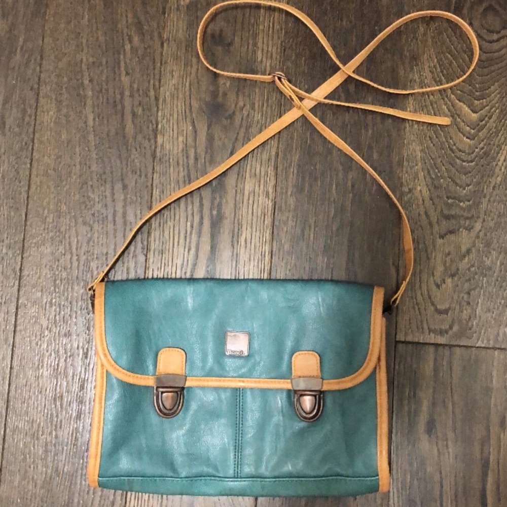 Bench Small Messenger Bag